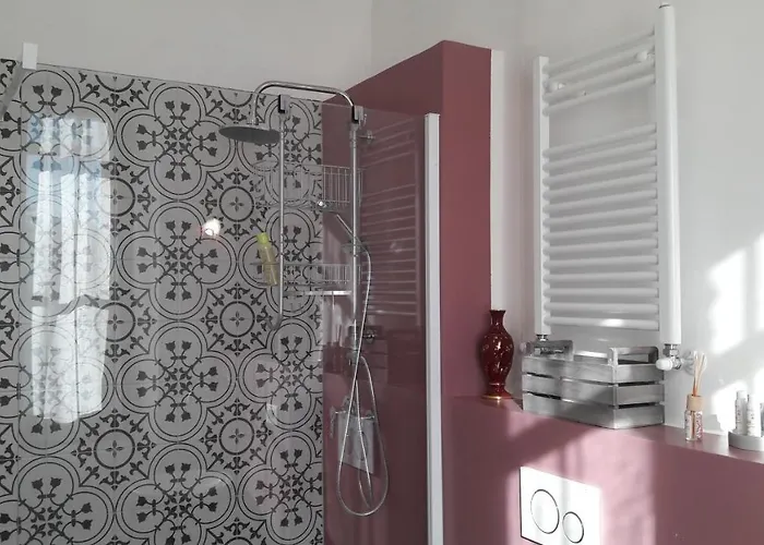 Langhe Di Liguria Alojamento de Acomodação e Pequeno-almoço 3*